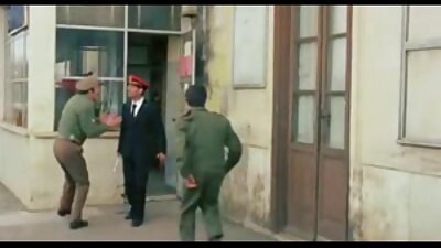 Хууран мэхэлсэн эхнэр нөхөр нь түүнийг cuckolds гэж зураг авалтанд оруулдаг