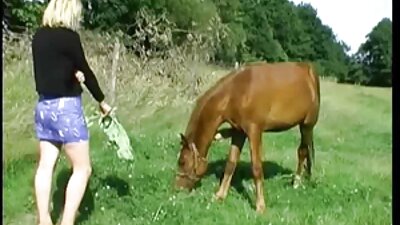 Гайхамшигтай шивээсний порно од болон түүний дэггүй амрагтай гал тогооны галзуу